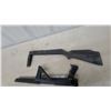 Image 2 : 2 Rifle Stock, Folding Stock, road flares