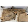 Image 2 : Leather Tool Belts, Knee Pads, Work Gloves