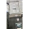 Image 5 : 30+ Pairs of Pants