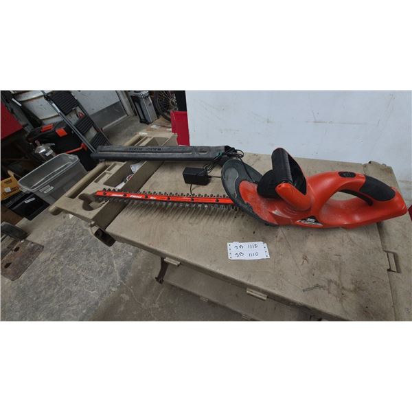 Black and Decker 22” Cordless Hedge Hog Trimmer, Charger, and Blade Cover