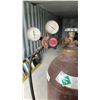 Image 5 : Lincoln Electric Power Mig 255 Welder, Argon/Carbon Dioxide Tank, and Regulator