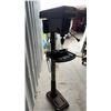 Image 6 : TradeMaster 17” Floor Drill Press, Model TM12117, 3/4 HP, 110 Volts, 16 Speeds, and Vise