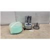 Image 1 : Cuisinart Custom 11 DFP-7 Food Processor and Cake Carrier