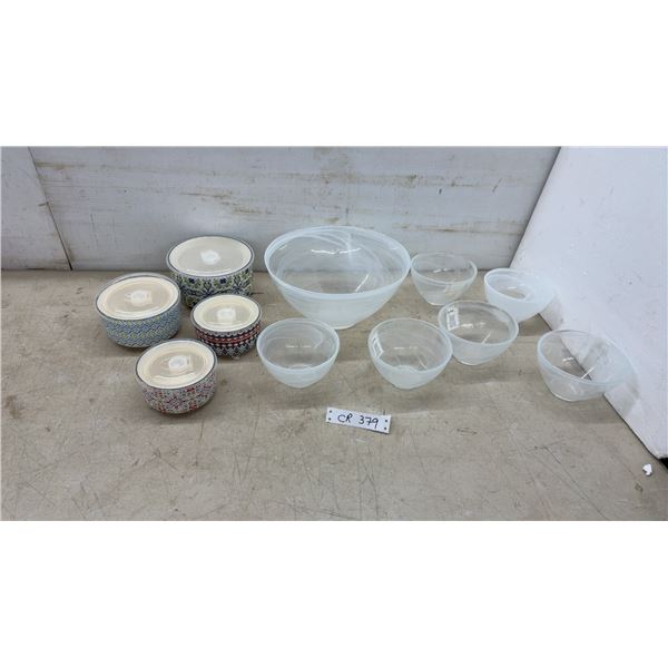 Set of 4 Ceramic Bowls With Lids and 7 White Swirled Art Glass Bowls