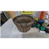 Image 4 : Large Wood Basket, Light-Up Torch and Candy Cane, Rubik's Cube String Lights