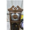 Image 6 : Citizen Wall Clock, Round Wall Clock, and Cased Flatware Set