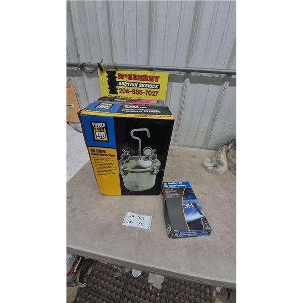 Power Fist 10 Litre Paint Spray Tank and Paint Spray Gun, Max 80 PSI, 25-50 PSI Operating