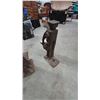 Image 7 : Two No. 1022 Simplex Railroad Jacks/building jacks