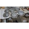 Image 4 : 2 Sets of 4 Hubcaps: 1975-1977 Olds Cutlass and 1970s Dodge
