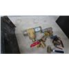 Image 3 : Hydraulic Control Box, Valves, and Fittings. Tractor/auto heater