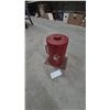 Image 1 : Heavy-Duty Hydraulic Jack