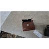 Image 5 : Tasco 7X-15 × 35 Binoculars and Brown Leather Case
