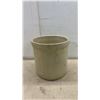 Image 3 : Medalta Stoneware Ltd. 4-Gallon Stoneware Crock With Lid, Medicine Hat Alberta