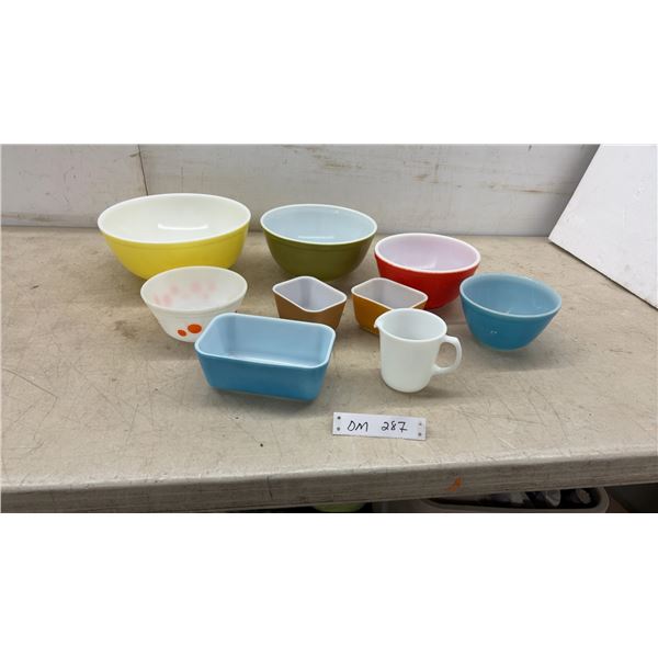 Vintage Pyrex Primary Colors Nesting Mixing Bowl Set, Dots Bowl, Refrigerator Dishes