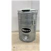 Image 2 : Vintage Gott Manufacturing Co. Galvanized Water Cooler No. 580 and Metal Lunch Box