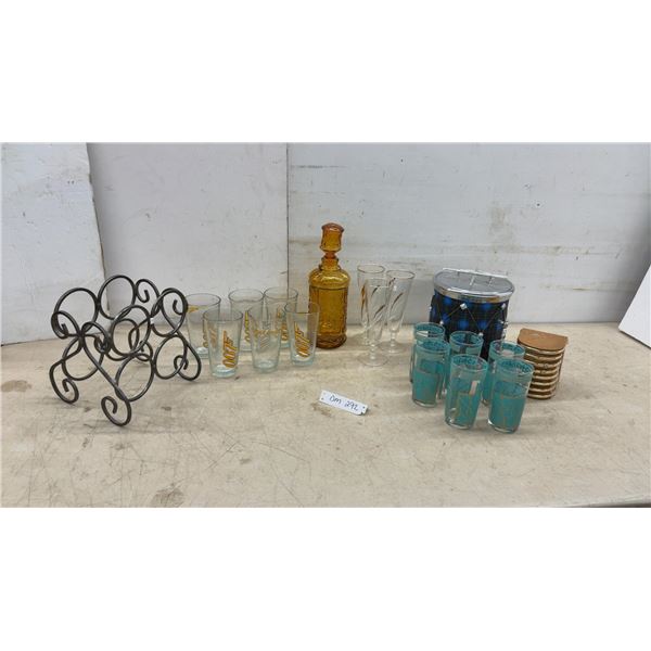 007 James Bond Glasses, Amber Decanter, Flutes, Tumblers, Wine Rack, Ice Bucket