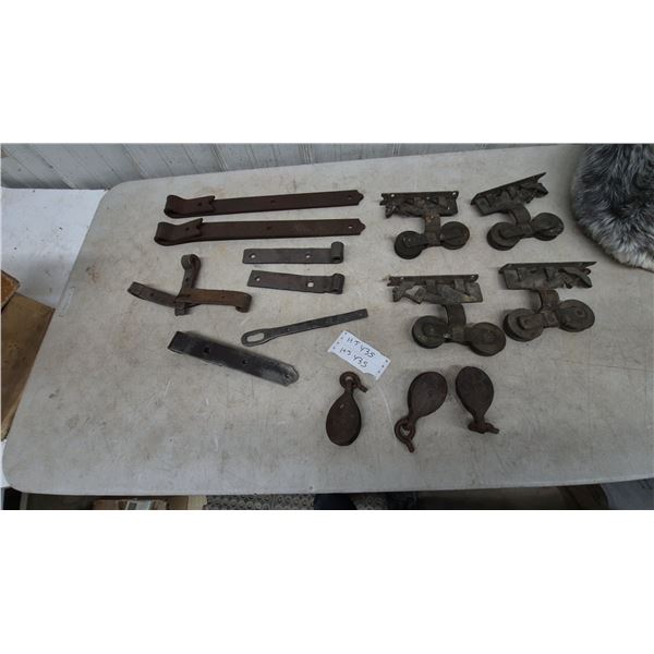 Assorted Barn Door Hardware and Pulleys: 4 Sliding Door Hangers, 2 Strap Hinges, 2 T-Hinges, 3