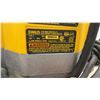 Image 3 : DeWalt DW625 3 HP Electronic Variable Speed Plunge Router