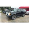 Image 2 : 2007 GMC Yukon SLT with CarPlay Stereo, Backup Camera, Sunroof, and Heated Seats