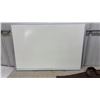 Image 2 : Portable Dry Erase White Board 24 × 36, comes with stand and carrying case