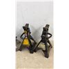 Image 2 : Four Jack Stands: 2 Black Jack 3 Ton Jack Stands and 2 Pro-Lift 2 Ton/4,000 Lb. Jack Stands