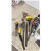 Image 5 : Assorted Putty Knives, Scrapers, Files