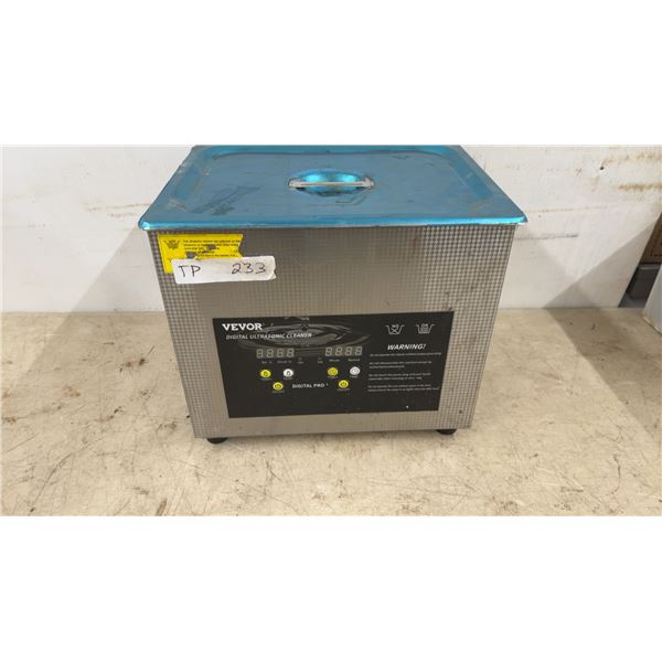 Vevor Digital Ultrasonic Cleaner Model (JM):040S, 10L Capacity, Basket, Hose, and Power Cord
