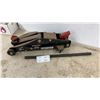 Image 1 : Motomaster 2-1/2 Ton Capacity Hydraulic Floor Jack and Handle