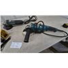 Image 3 : Lot of 3 Angle Grinders: DeWalt Cordless and 2 Makita