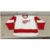 Image 1 : Detroit Red Wings White Home Hockey Jersey with Winged Wheel Logo, "D. Foster" Sz Med ?