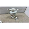 Image 3 : Aynsley Pembroke Bone China Tea Set with Teapot, Two Cups, Saucers, and Bell
