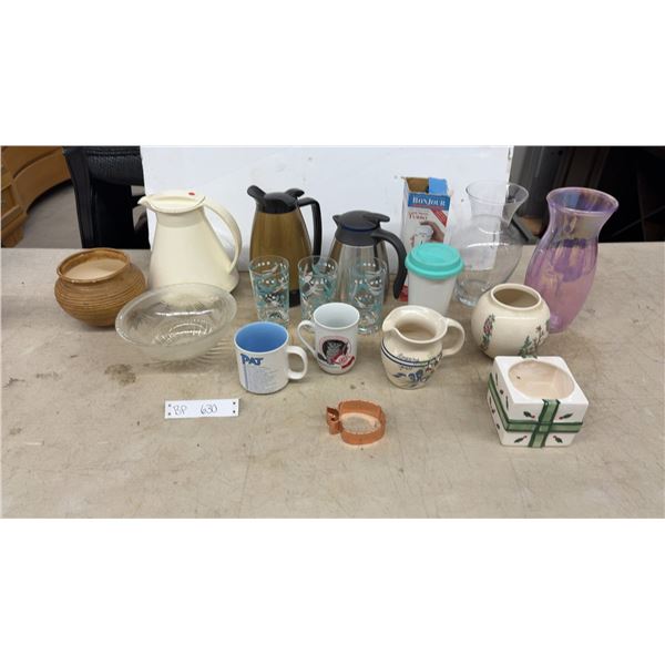 Miscellaneous Items: Kettles, Frother, and Mugs