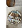 Image 5 : 11 Collector Plates With COA