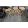 Image 1 : 3 Wooden Bar Stools