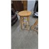 Image 2 : 3 Wooden Bar Stools