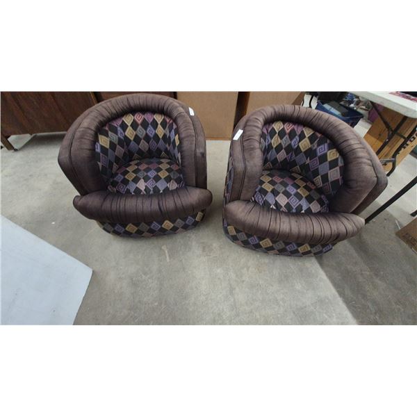 Pair of Barrel Chairs with Diamond Pattern Upholstery. Swivel