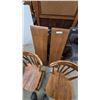 Image 5 : Round Drop-Leaf Dining Table with 4 Spindle-Back Chairs and 2 Leaves