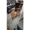 Image 6 : Round Drop-Leaf Dining Table with 4 Spindle-Back Chairs and 2 Leaves