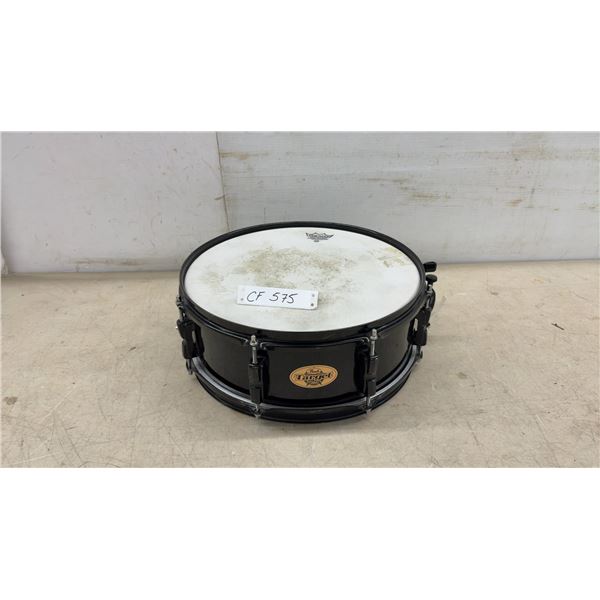 Pearl Target Series Snare Drum with Remo Weatherking Coated Ambassador Batter Head