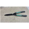 Image 3 : Hedge Shears and 36” 5-Pattern Spray Wand