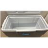 Image 2 : Coleman Xtreme Hard Cooler with Four Cup Holders