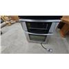Image 5 : Whirlpool Stainless Steel Electric Double Oven Range with Glass Cooktop and Power Cord