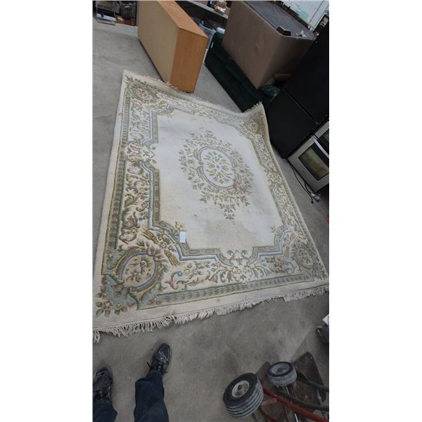 Floral and Scrollwork Area Rug, 94”×122”