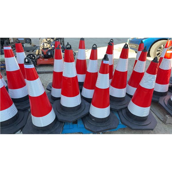 Reflective Rubber Pylons with Black Weighted Bases, 28” High