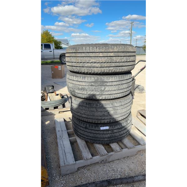 Set of 4 Bridgestone Dueler 275/55R20 113T M+S All-Season Tires. New Take-Offs