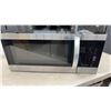 Image 7 : LG Over-the-Range Microwave Oven, Model LMV1751ST, with Mounting Hardware