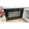 Image 5 : Tappan TMT124E1B0 Countertop Microwave Oven, 900W, Black