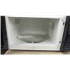 Image 6 : Tappan TMT124E1B0 Countertop Microwave Oven, 900W, Black