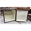 Image 5 : Danby D55X Compact Refrigerator, No interior Shelves