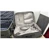 Image 7 : American Tourister Leopard Print Rolling Suitcase and Swiss Gear Black Rolling Suitcase